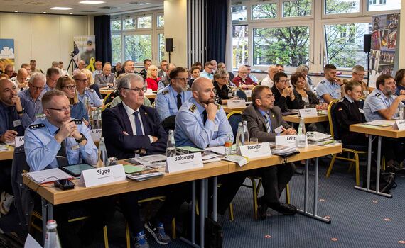 Rund 100 Delegierte des Vereins stimmten bei der viertägigen Bundesversammlung in Berlin über Personalien und grundlegende Entscheidungen zur Ausrichtung des Vereins ab.